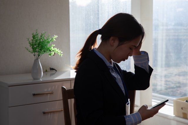 うつ病の女性　depression