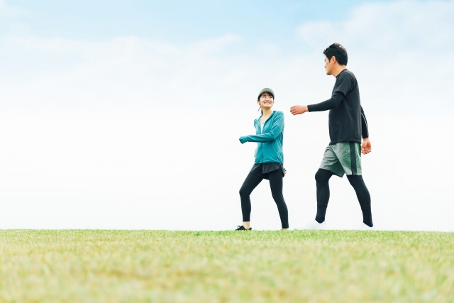 ダイエットのためウォーキングしている
