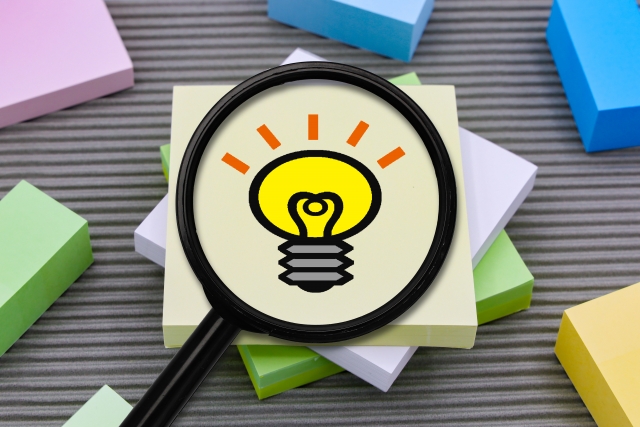 豆電球のイラスト(ひらめきイメージ)