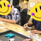 軽作業では、化粧品や通販商品のセットアップなどを行います。